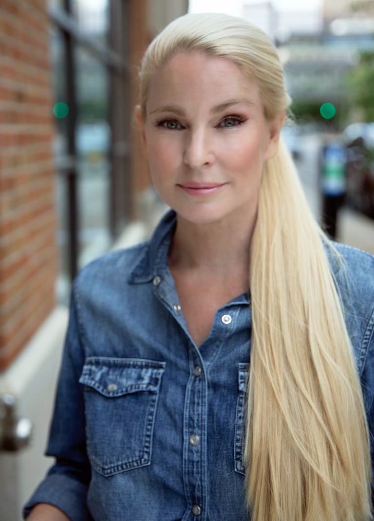 Julie Shay