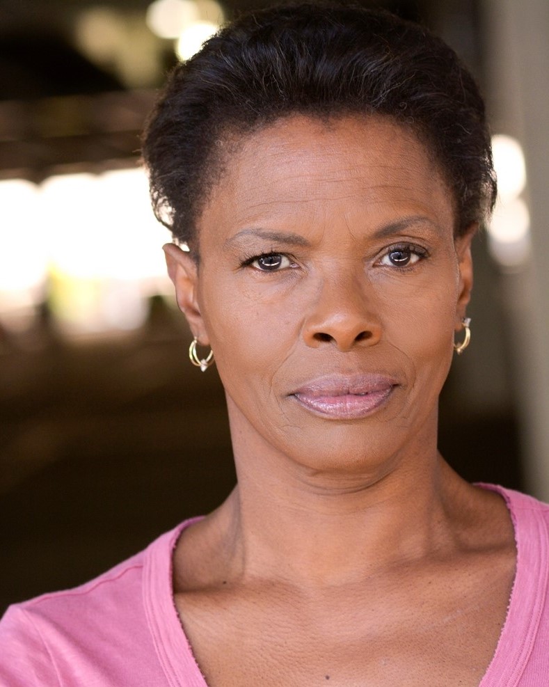 Carolyn Nelson